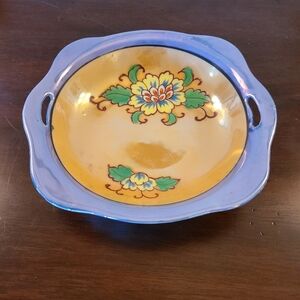 Vintage lusterware periwinkle and butterscotch eared dish❤️